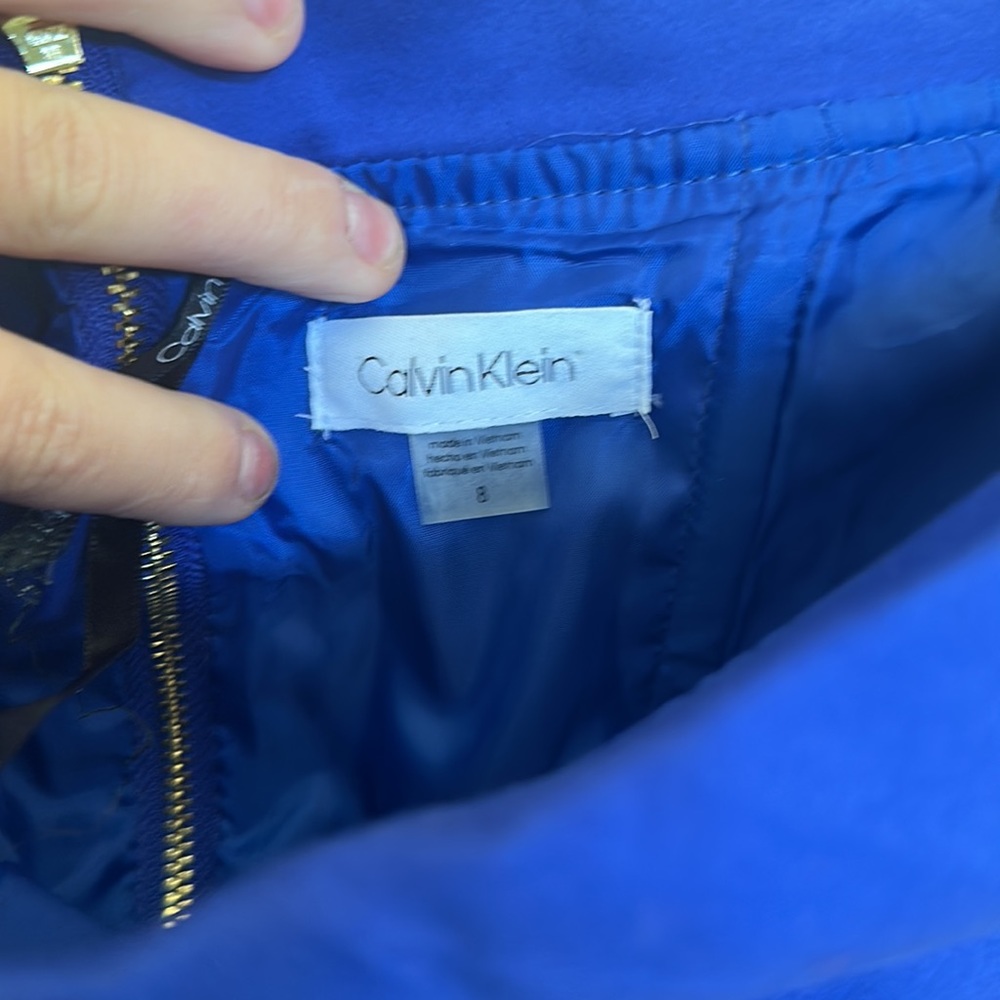 Calvin Klein - Picture 2 of 8